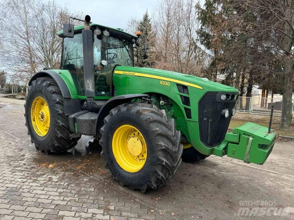 John Deere 8330 Τρακτέρ