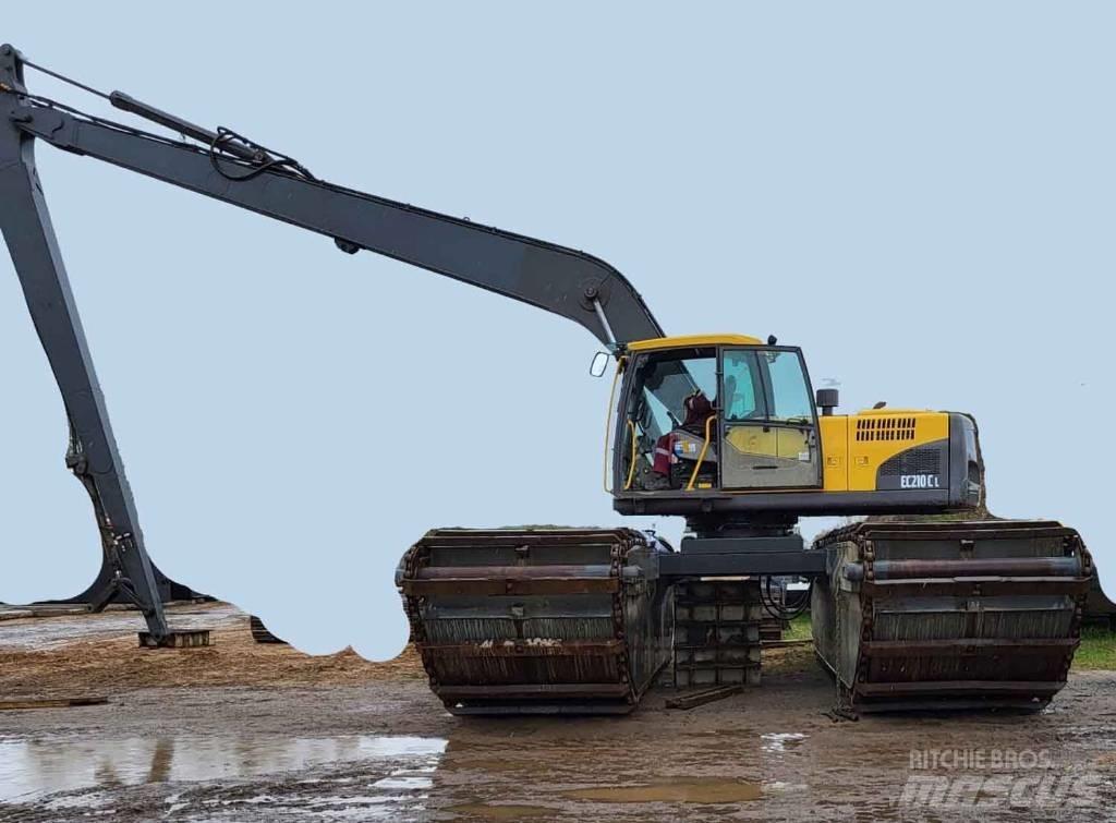 Volvo EC 210 C L Αμφίβιοι εκσκαφείς