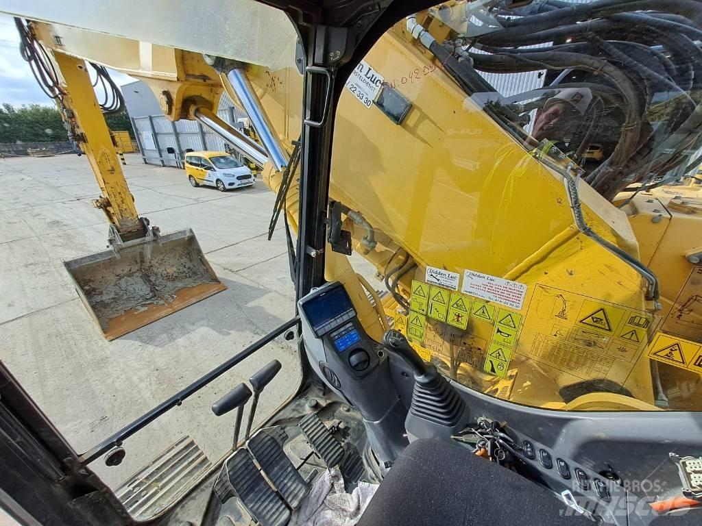Komatsu PC228USLC-8 Εκσκαφείς με ερπύστριες