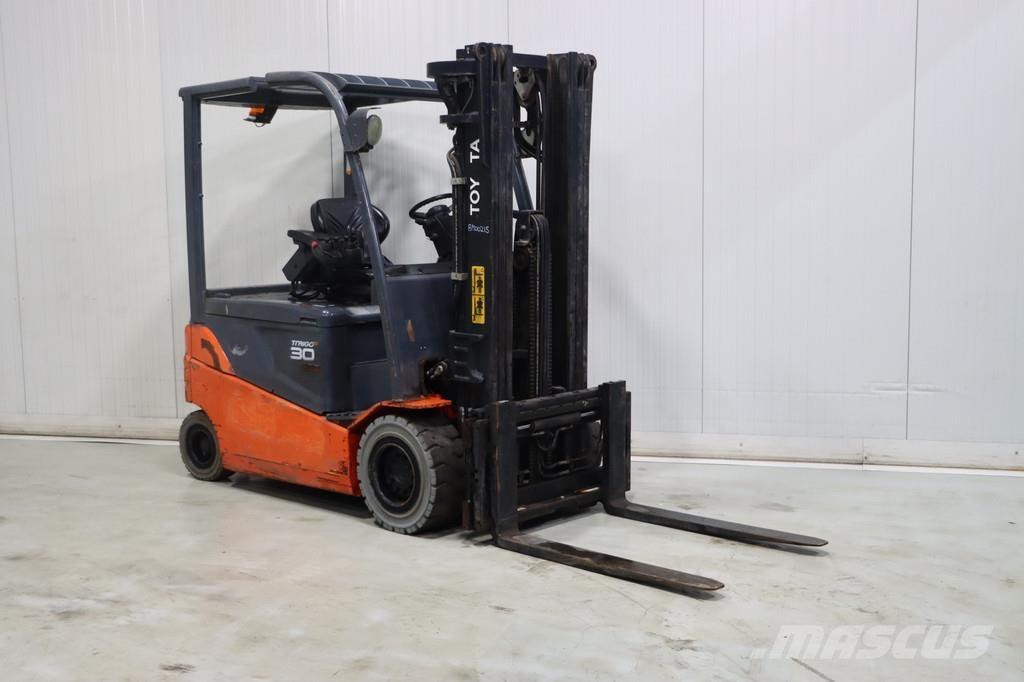 Toyota 8FBMT30 Ηλεκτρικά περονοφόρα ανυψωτικά κλαρκ