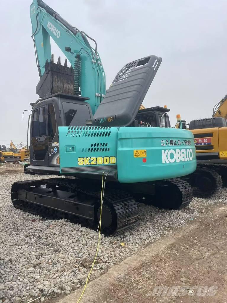Kobelco SK 200 Εκσκαφείς με ερπύστριες