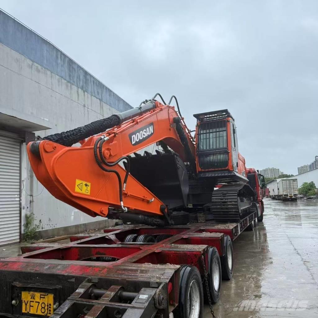 Doosan DX 225 LCA Εκσκαφείς με ερπύστριες