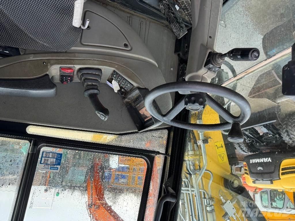 Yanmar B95W (40408) Εκσκαφείς με τροχούς - λάστιχα