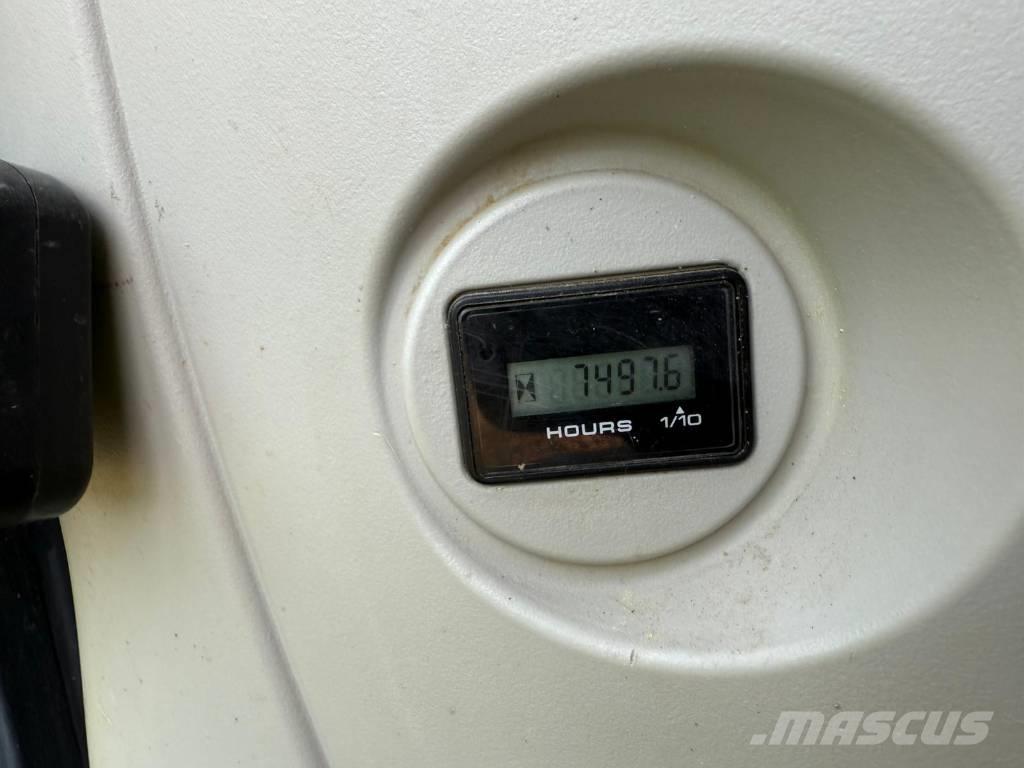 Kobelco SK 210 LC Εκσκαφείς με ερπύστριες