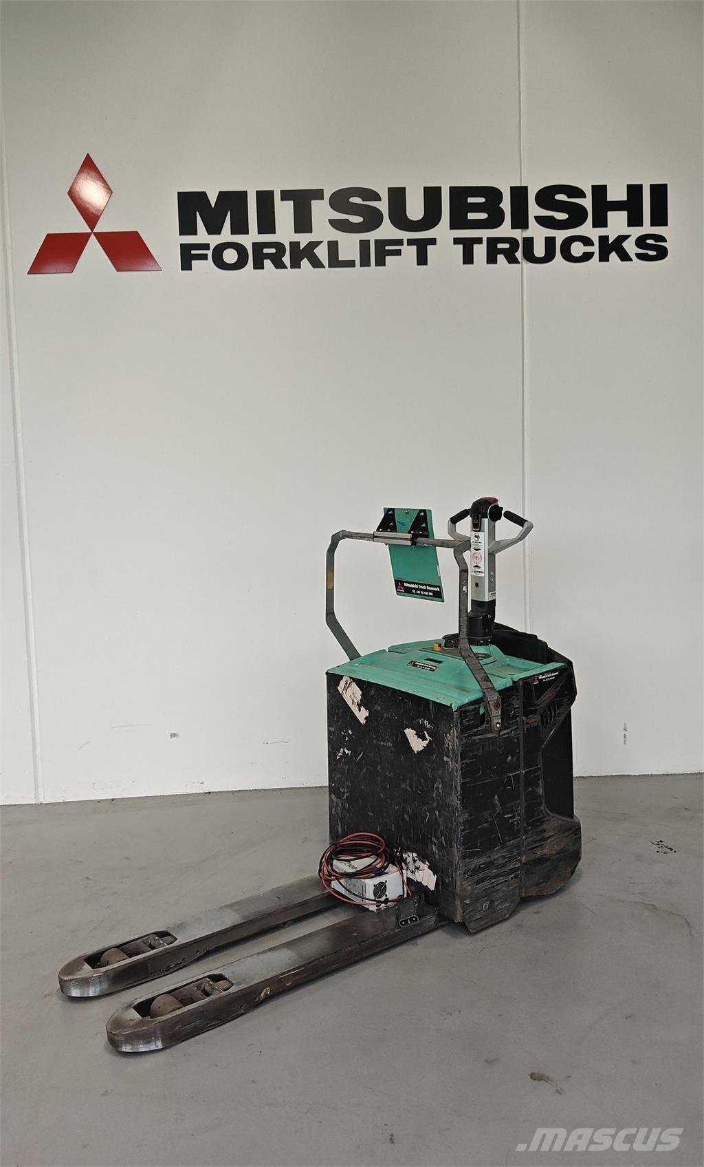 Mitsubishi PBV20N2 Φορτηγά με πλατφόρμα