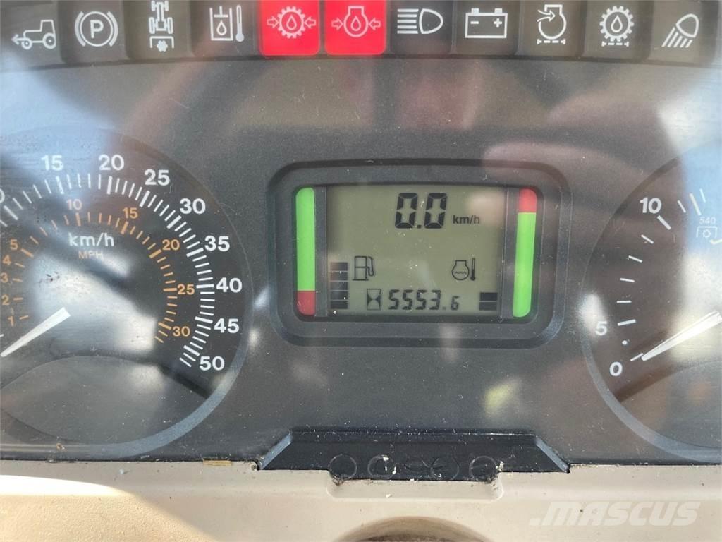 John Deere 5820 Τρακτέρ