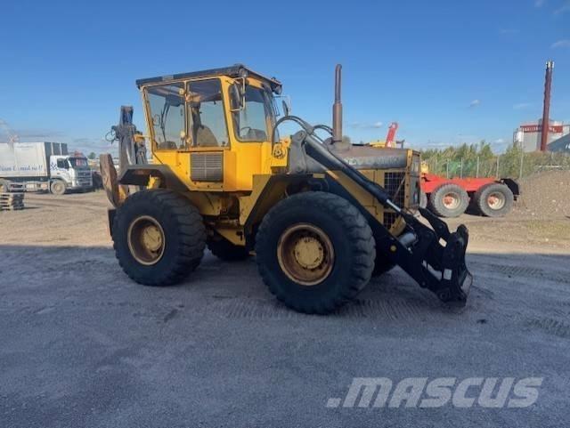 Volvo BM 6300 Εκσκαφείς Φορτωτές τύπου JCB