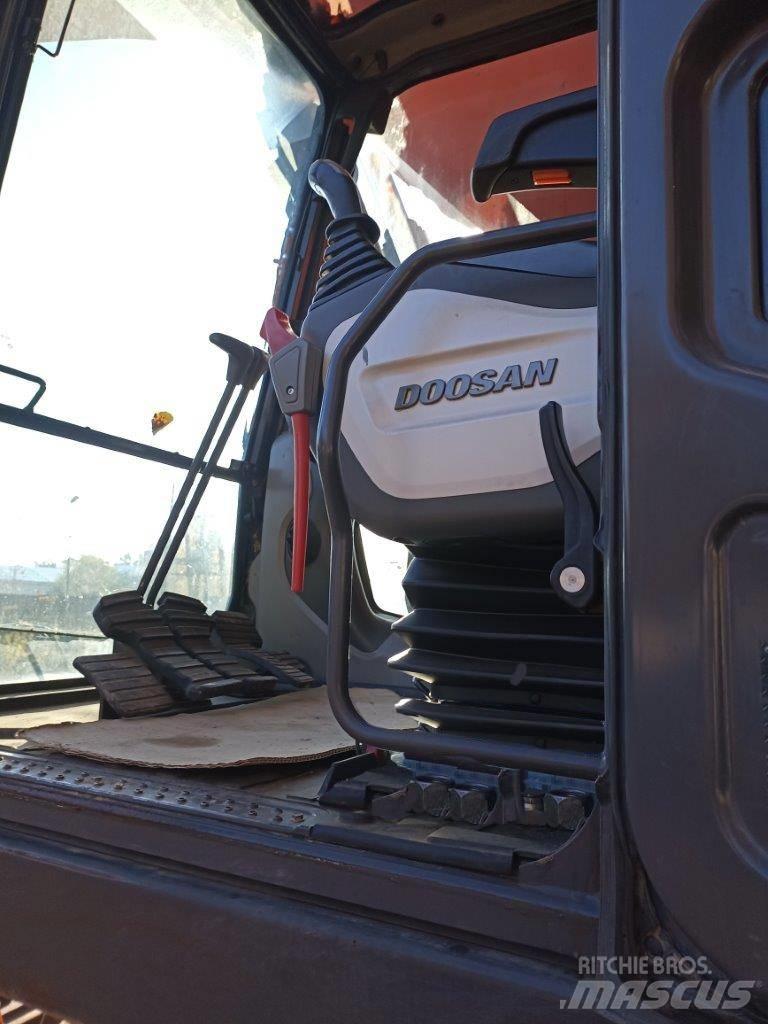 Doosan DX340LC-5 Εκσκαφείς Φορτωτές τύπου JCB