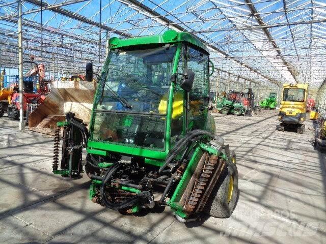 John Deere 3235C Χορτοκοπτικά με καθιστό χειριστή