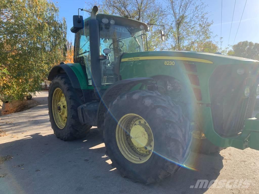 John Deere 8230 Τρακτέρ