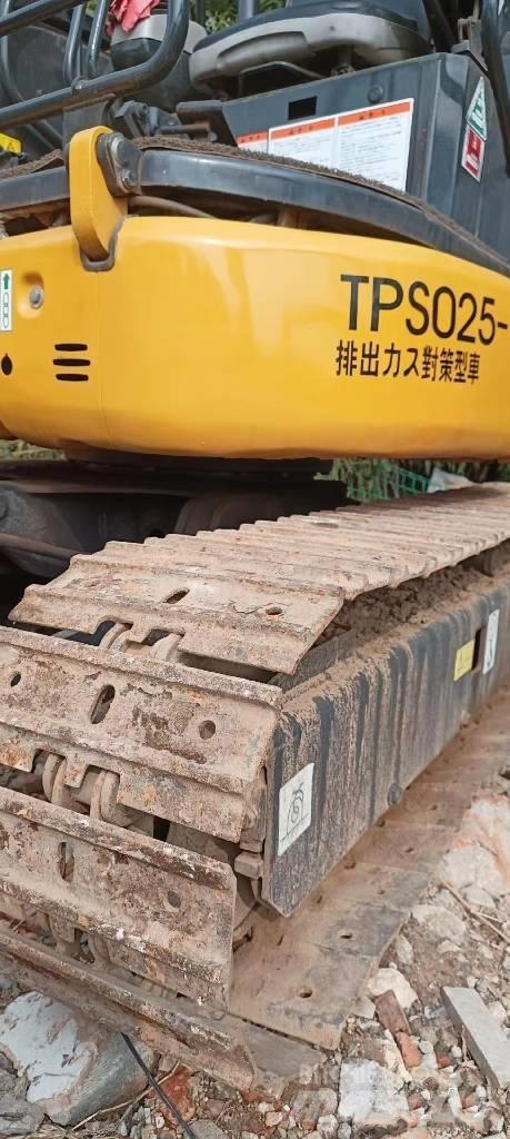 Komatsu PC35 Εκσκαφάκι (διαβολάκι) < 7t