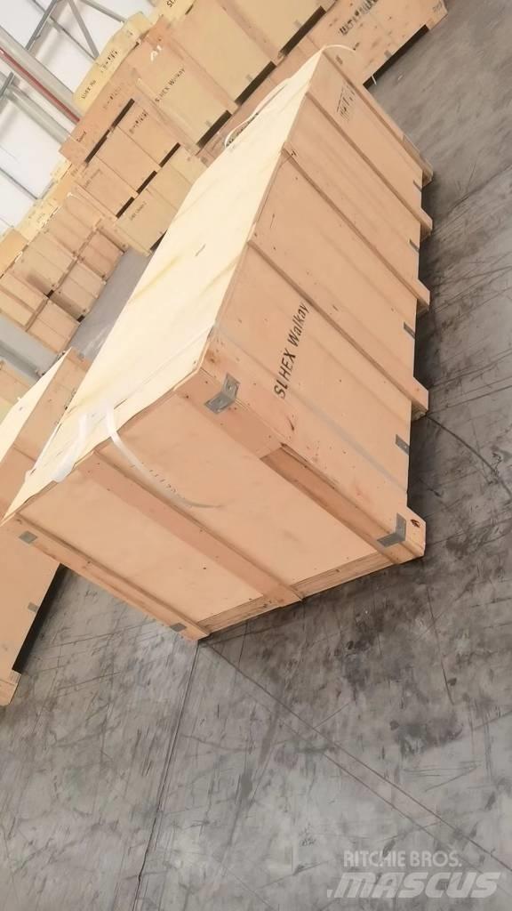CAT 374 Εκσκαφείς με ερπύστριες