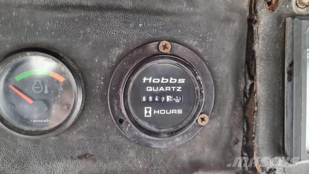 CAT Veekmas NY 15C Γκρέιντερς