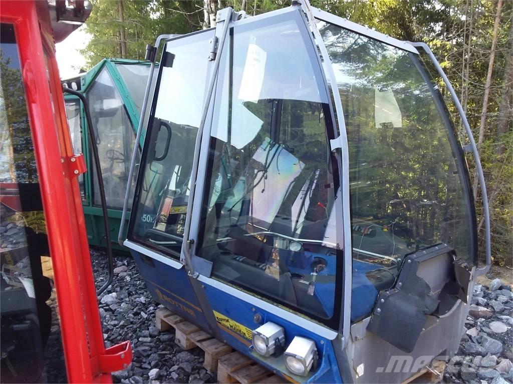 Rottne F18 Καμπίνες και εσωτερικό