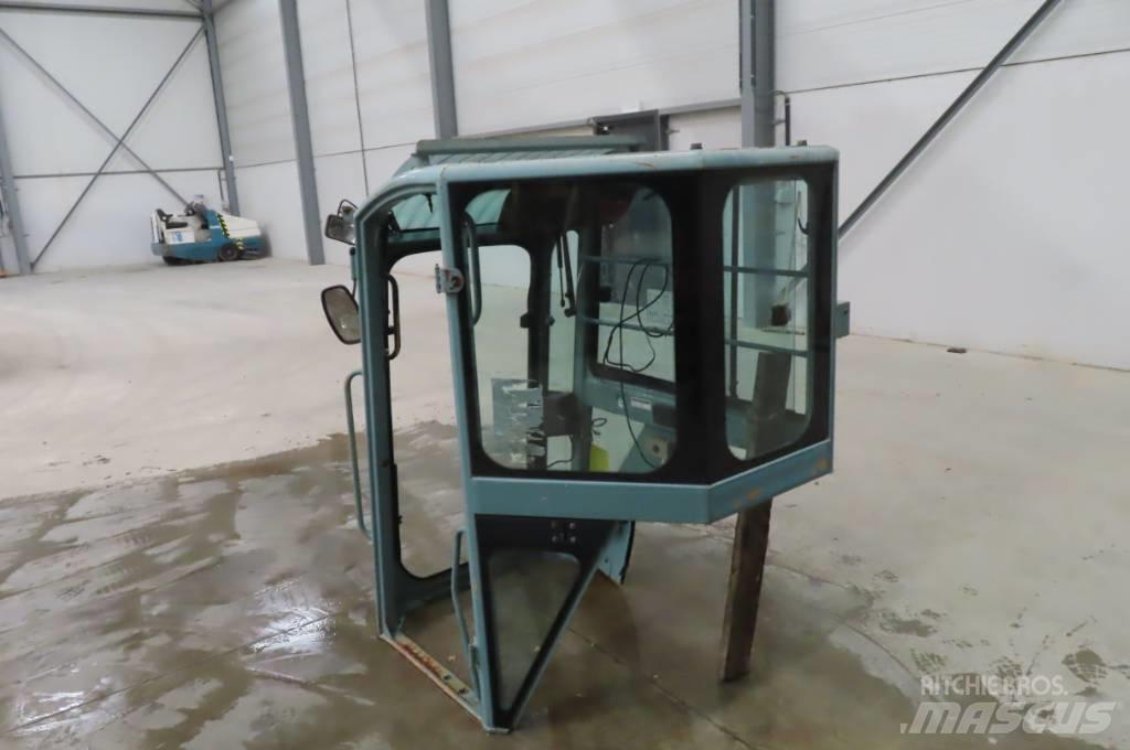 Yanmar Vio 75 Καμπίνες και εσωτερικό