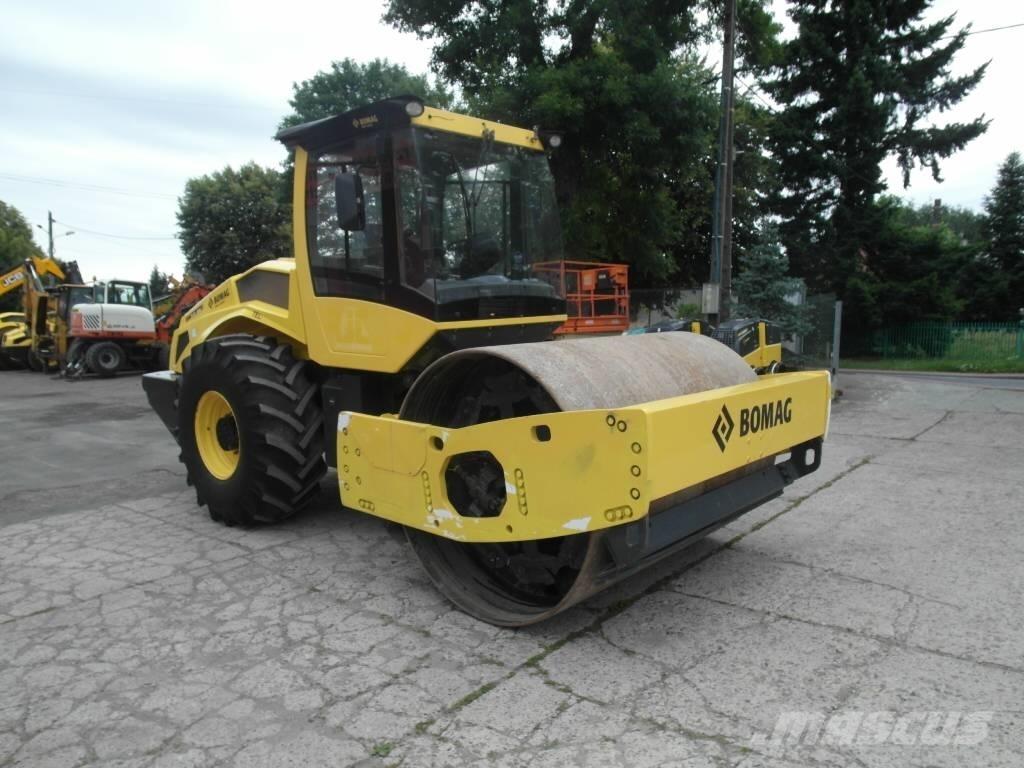 Bomag BW 213 DH-5 Οδοστρωτήρες μονού κυλίνδρου