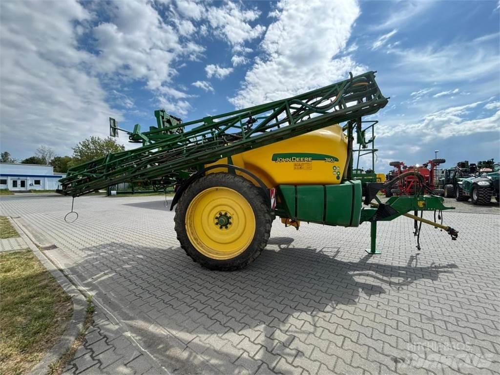 John Deere 740i Ρυμουλκούμενα ψεκαστικά