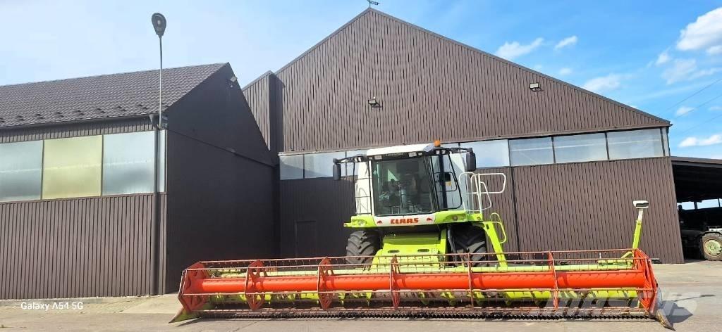 Claas 570 Θεριζοαλωνιστικές μηχανές