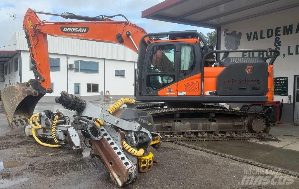 Doosan DX 235 Εκσκαφείς
