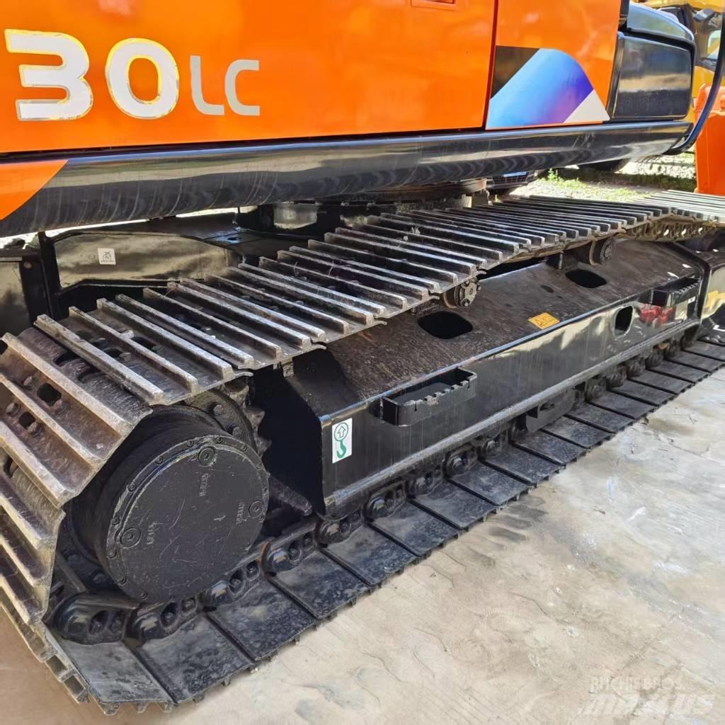 Hitachi ZX 130 Εκσκαφείς με ερπύστριες