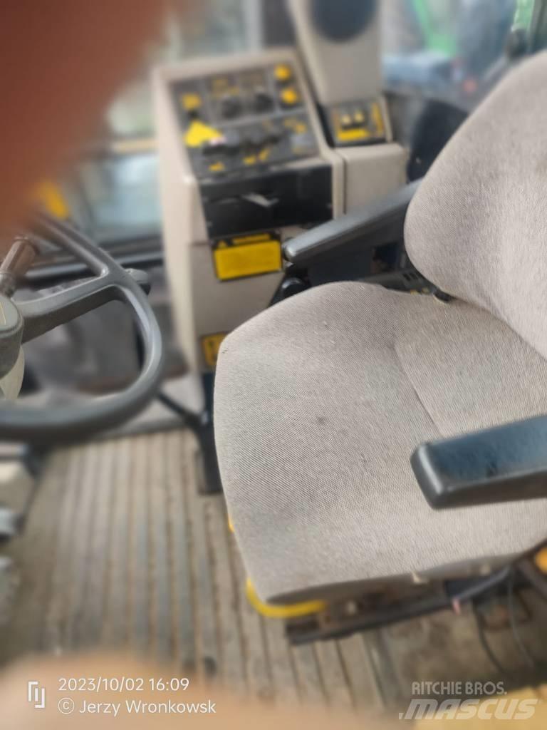 JCB 1135 4WS Τρακτέρ