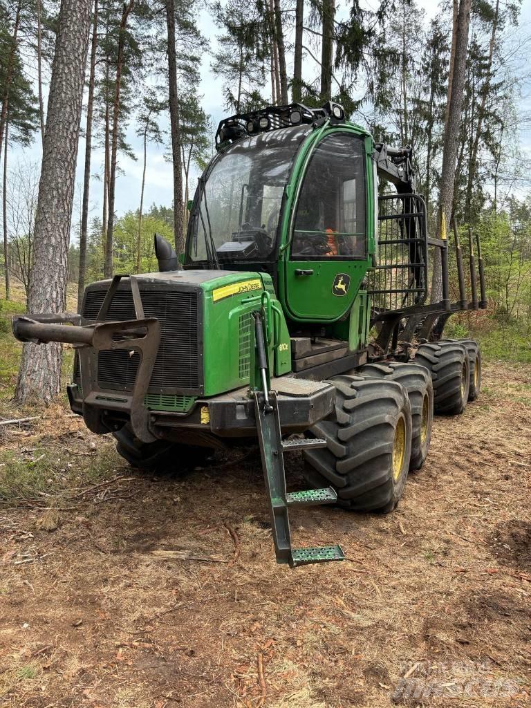 John Deere 810 E Μεταφορείς ξυλείας