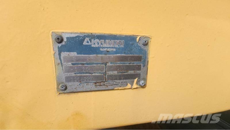 Hyundai HC 25 Γερανοί με ερπύστριες