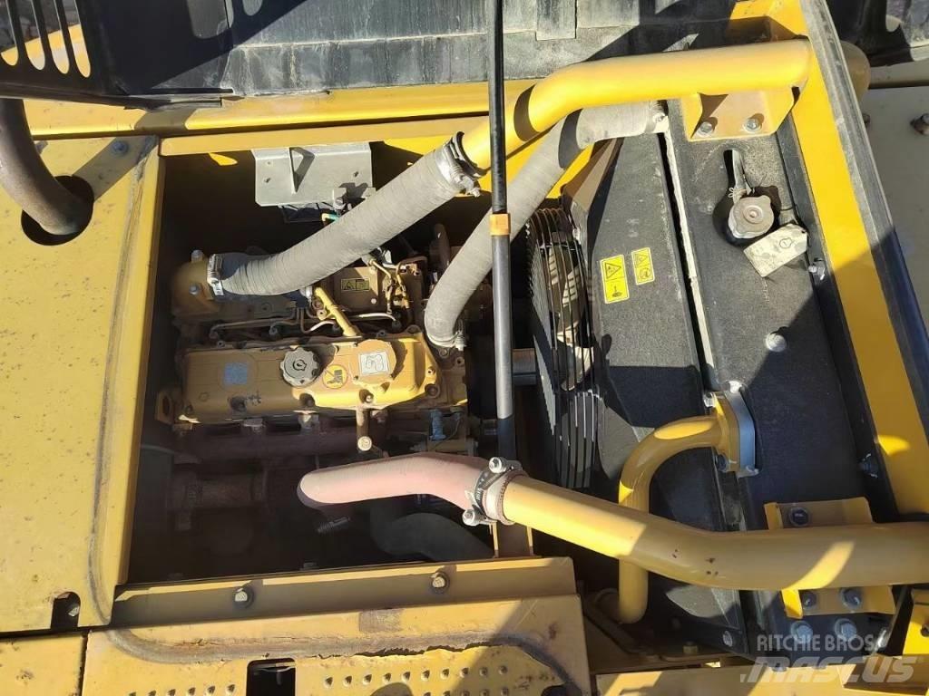 CAT 318 Εκσκαφείς με ερπύστριες