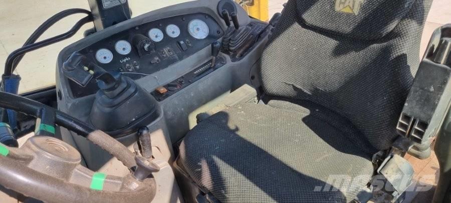 CAT 432 D 4x4 Εκσκαφείς Φορτωτές τύπου JCB