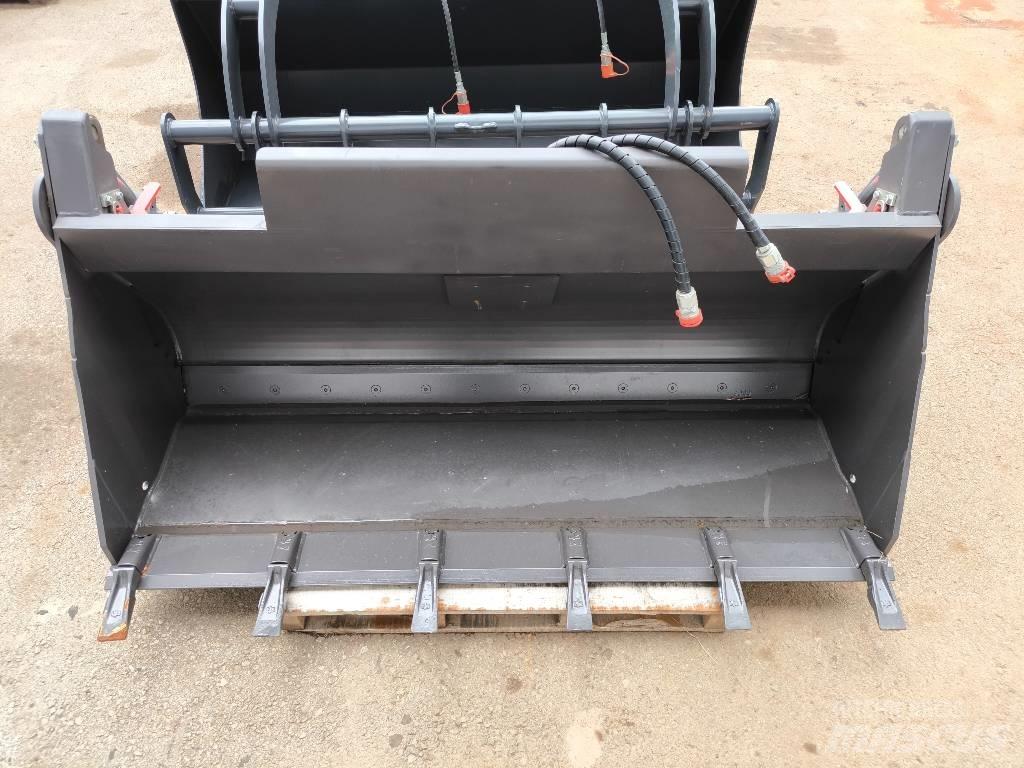 Mecalac 0.65m3 4in1 Κουβάδες