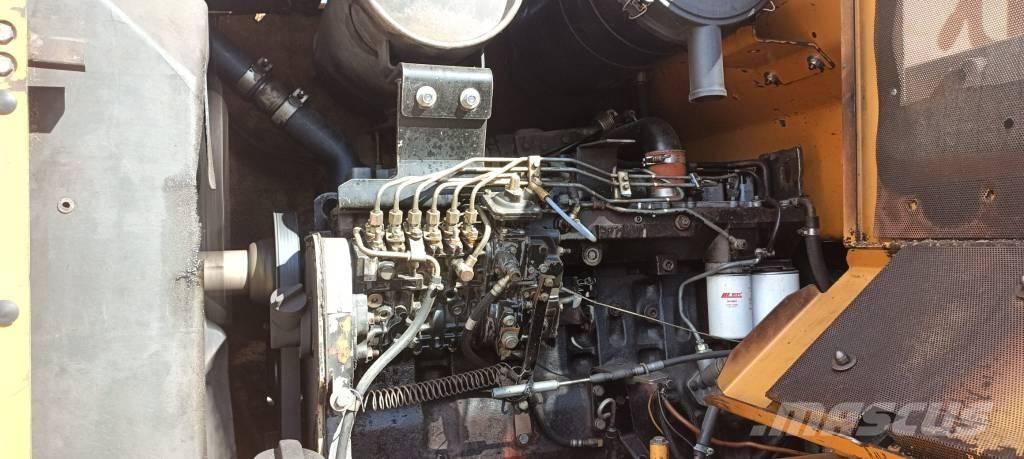 CASE 821 C Φορτωτές με λάστιχα (Τροχοφόροι)