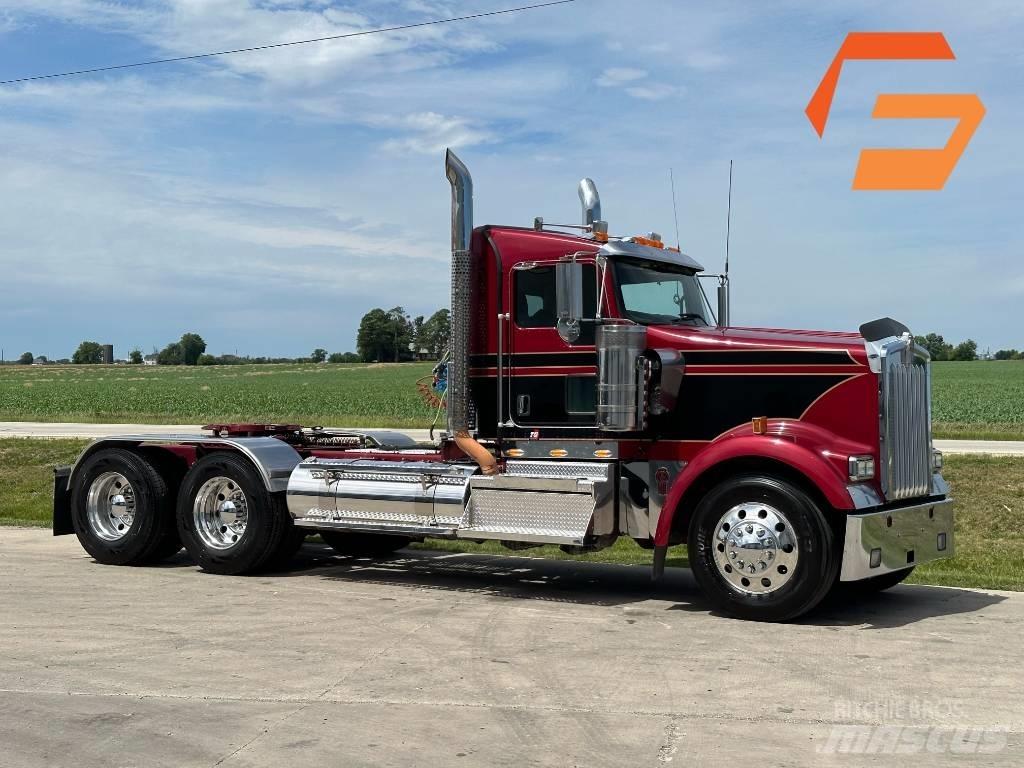 Kenworth W900 Τράκτορες