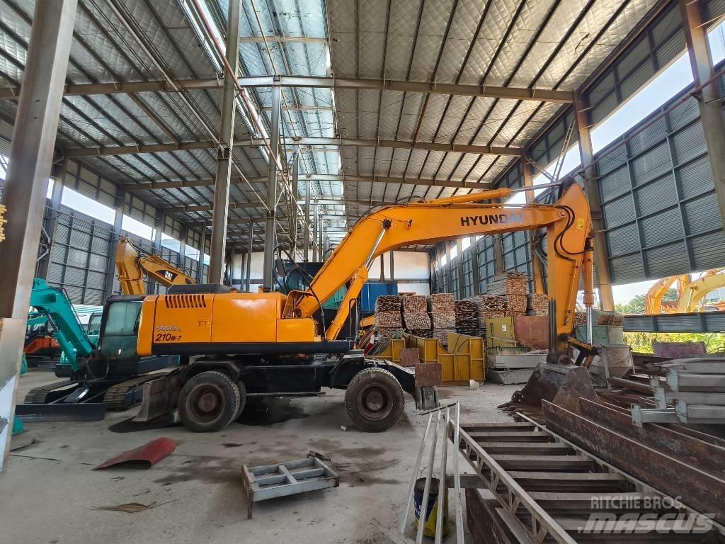 Hyundai R210w-7 Εκσκαφείς με τροχούς - λάστιχα