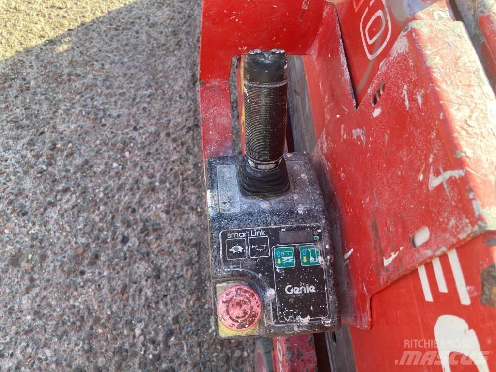 Manitou 100 SEC Ανυψωτήρες ψαλιδωτής άρθρωσης