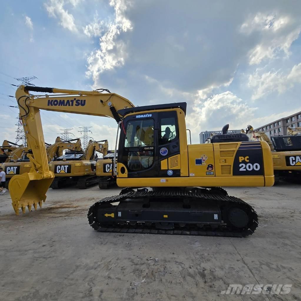 Komatsu PC 200-8 Εκσκαφείς με ερπύστριες