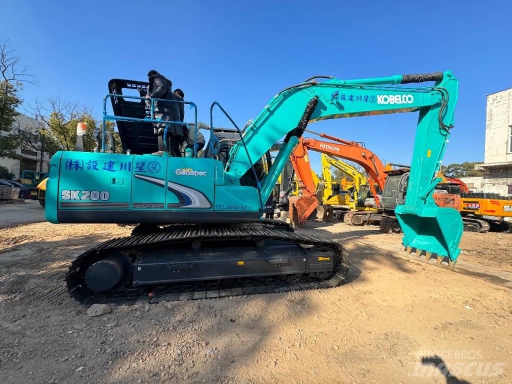 Kobelco SK 200-8 Εκσκαφείς με ερπύστριες