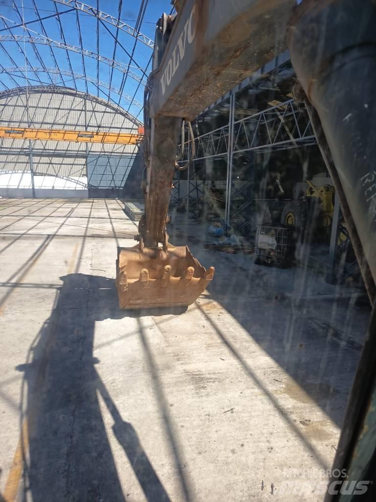 Volvo 290 Εκσκαφείς με ερπύστριες