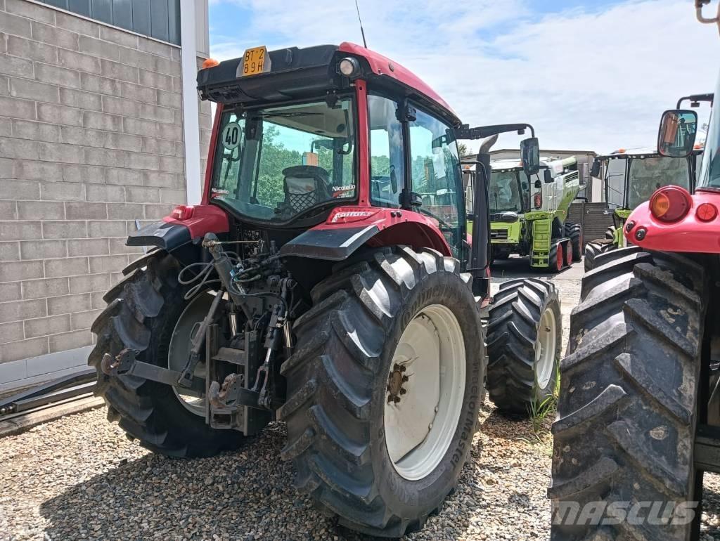 Valtra A 114 Τρακτέρ