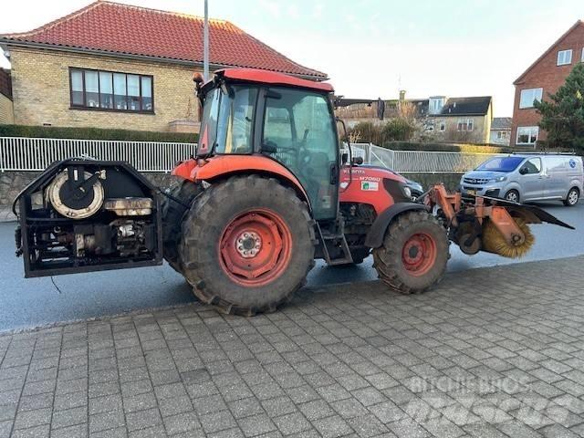 Kubota 7060M Τρακτέρ