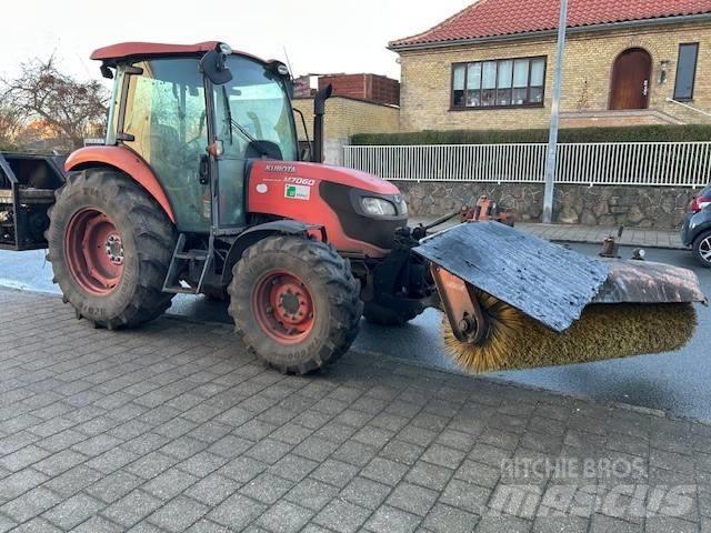 Kubota 7060M Τρακτέρ