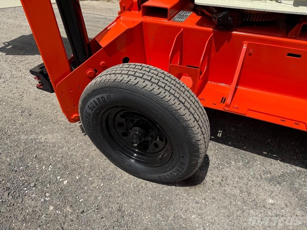 JLG T 500 J Εναέριες πλατφόρμες τοποθετημένες σε ρυμούλκα