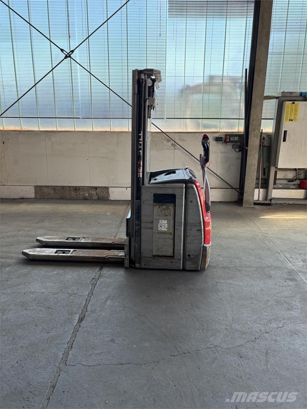 Still EXV 16 Ηλεκτρικά παλετοφόρα με ιστό