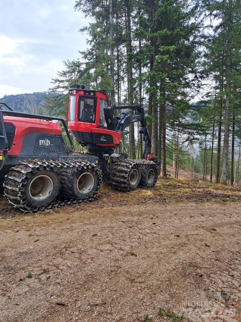 Komatsu 931 XC Θεριζοαλωνιστικές μηχανές