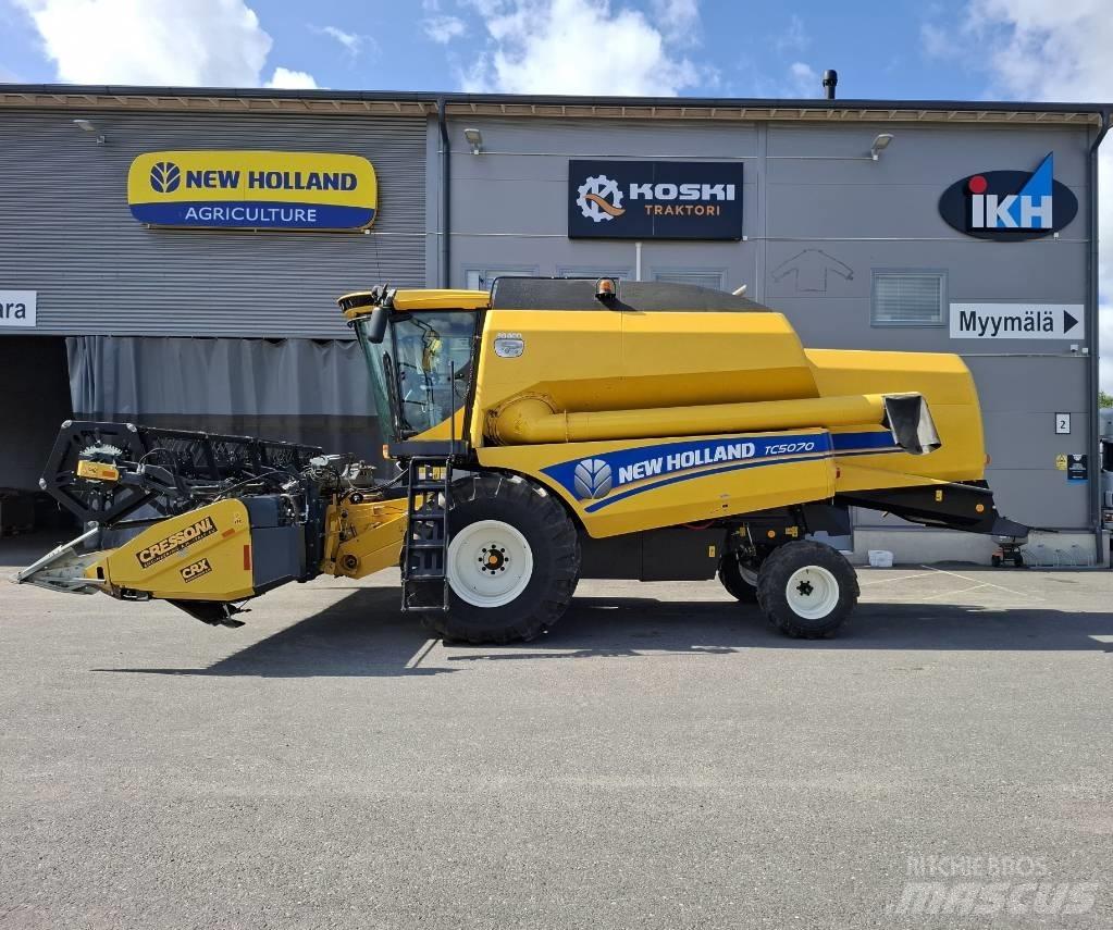 New Holland TC 5070 Θεριζοαλωνιστικές μηχανές