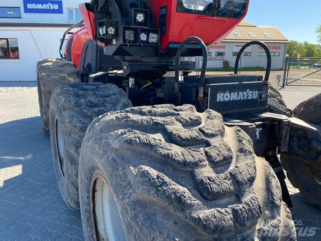 Komatsu 911 Θεριζοαλωνιστικές μηχανές