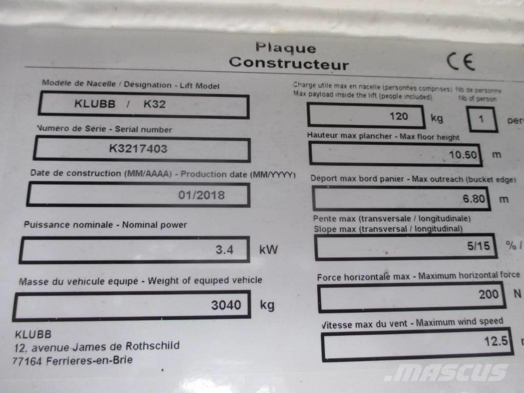 Klubb K32 Εναέριες πλατφόρμες τοποθετημένες σε φορτηγό