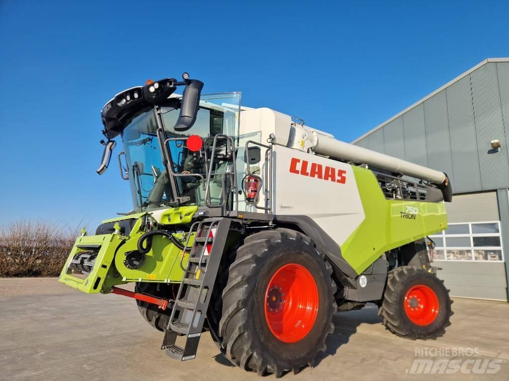 CLAAS Trion 750 Θεριζοαλωνιστικές μηχανές