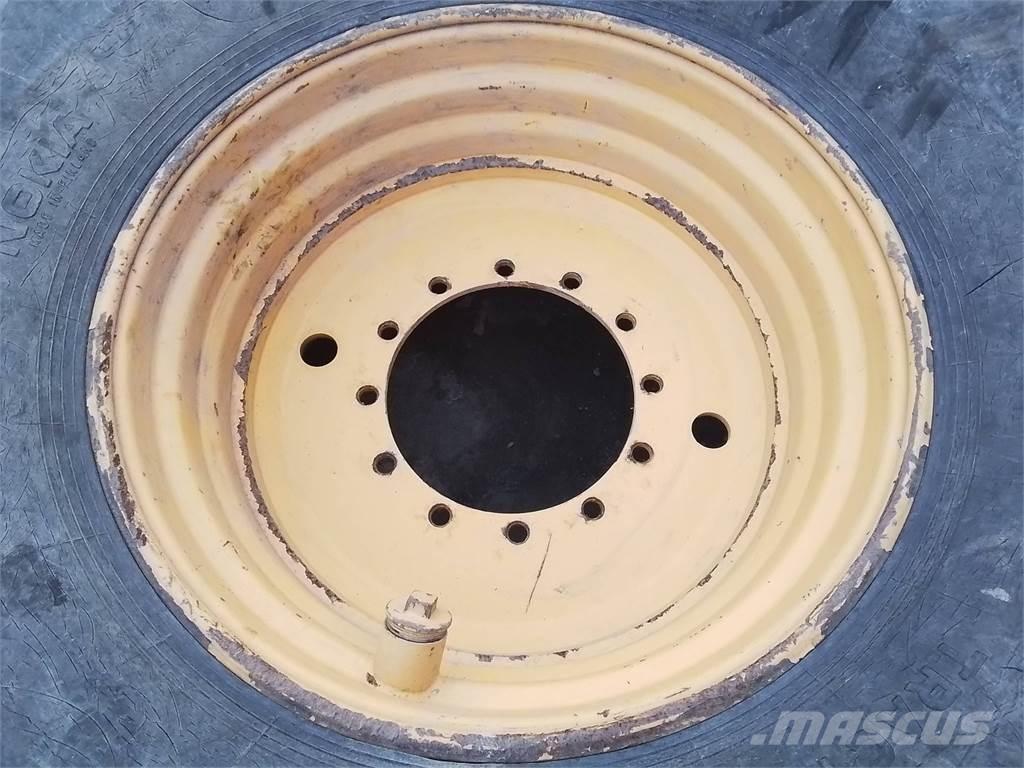 Rottne H20 20x34 Ελαστικά και ζάντες