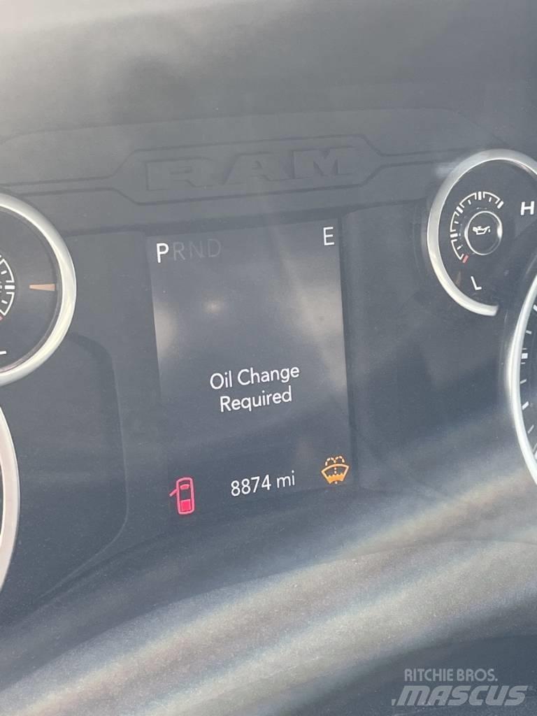 RAM 5500 Φορτηγά Kαρότσα με ανοιγόμενα πλαϊνά