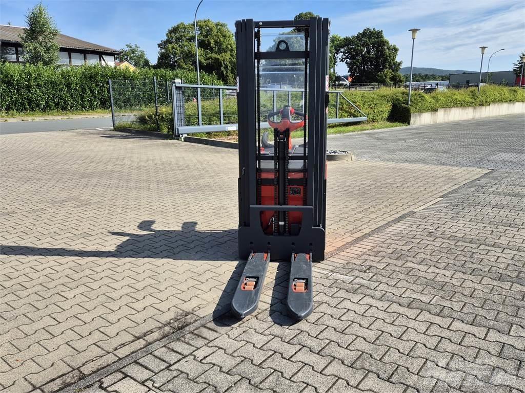 Linde L16APi Παλετοφόρα πεζού χειριστή με ιστό